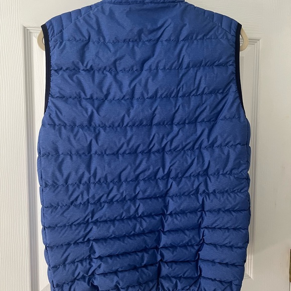 Peter Millar lightweight men’s down vest. Royal blue. - Picture 3 of 5